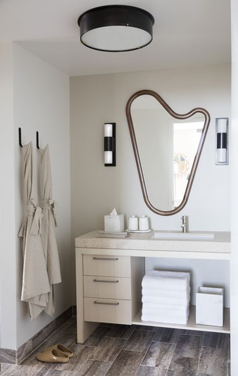 asymmetrical mirror