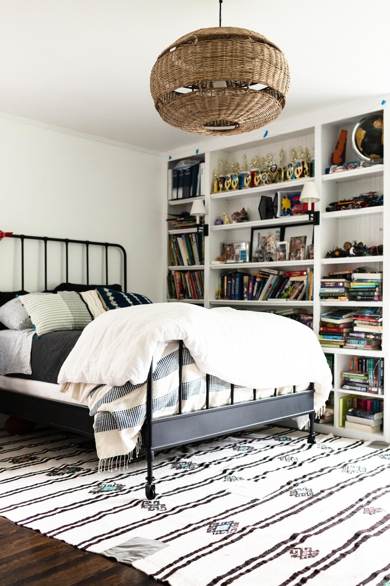 Large wicker bedroom chandelier