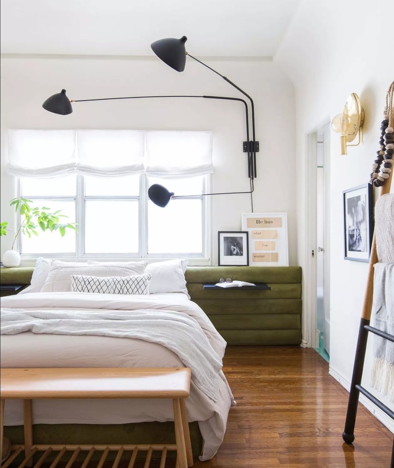 Long black wall-mounted lamp