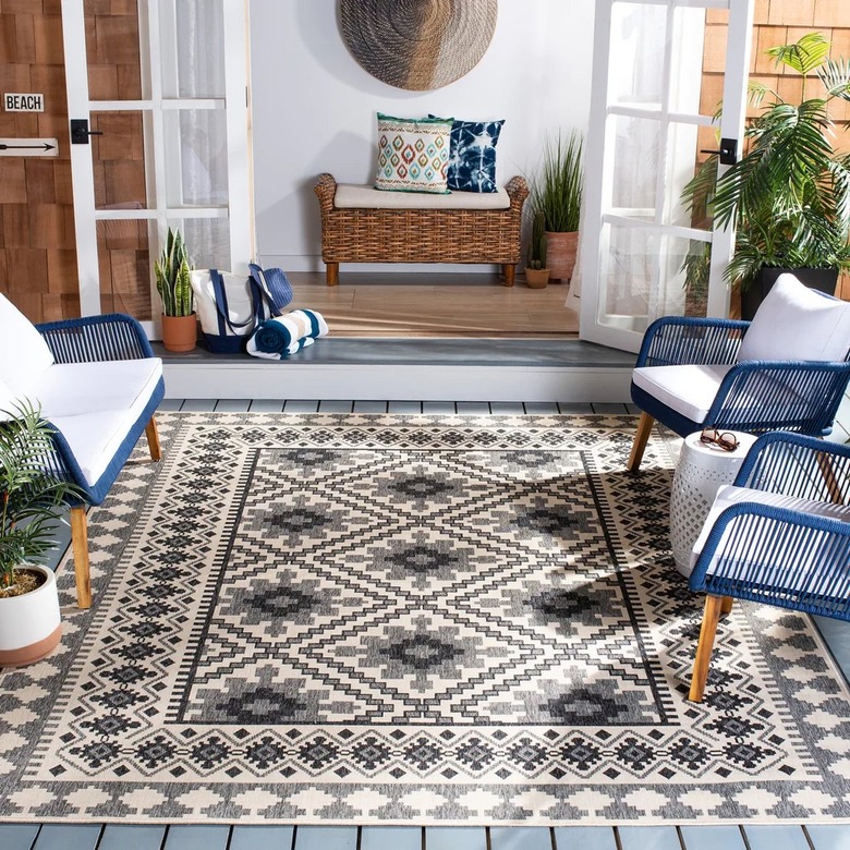 Safavieh Veranda Eyvor Indoor/ Outdoor Patio Backyard Rug