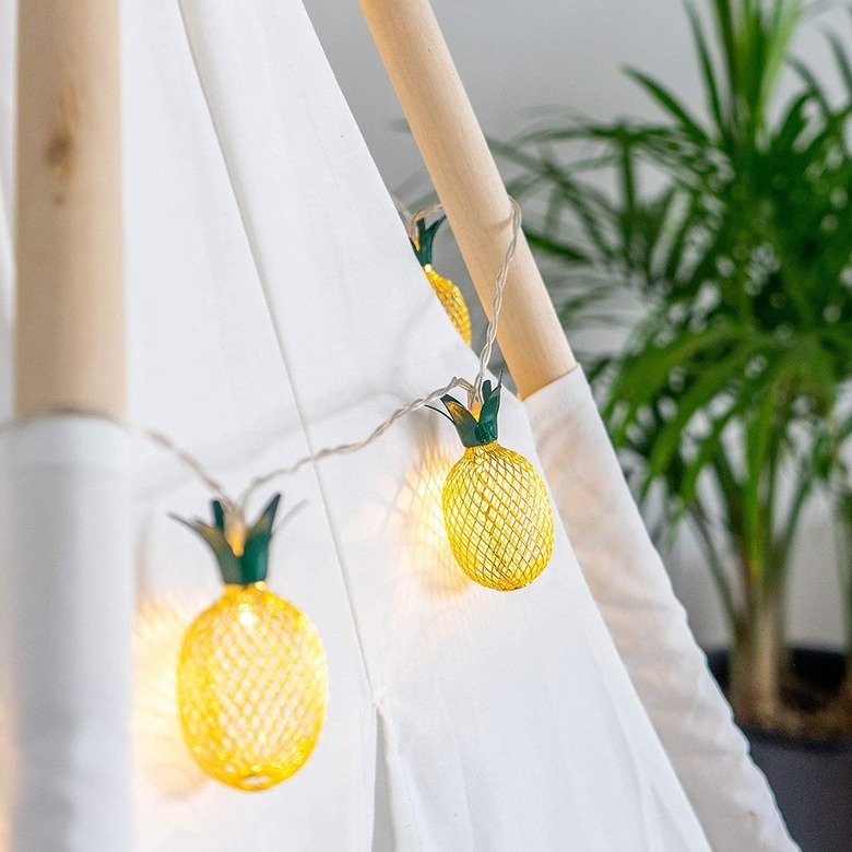 Pineapple lights