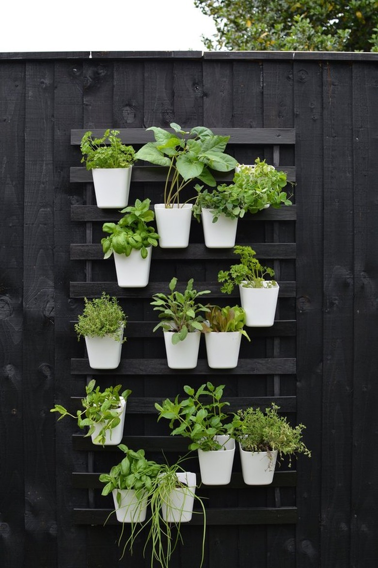 vertical garden hack