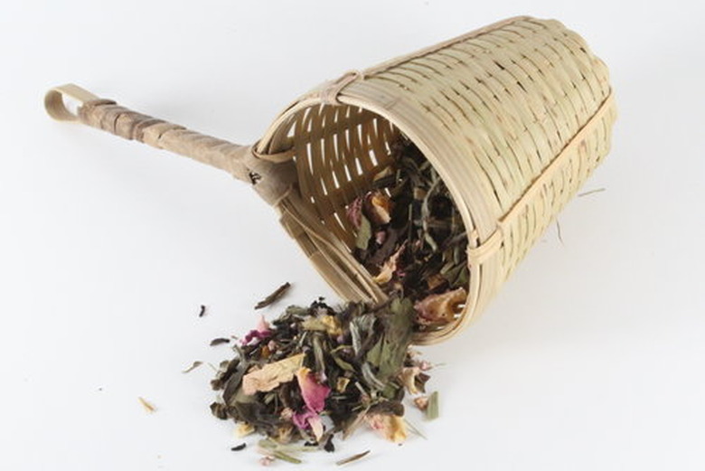 woven bamboo basket tea strainer