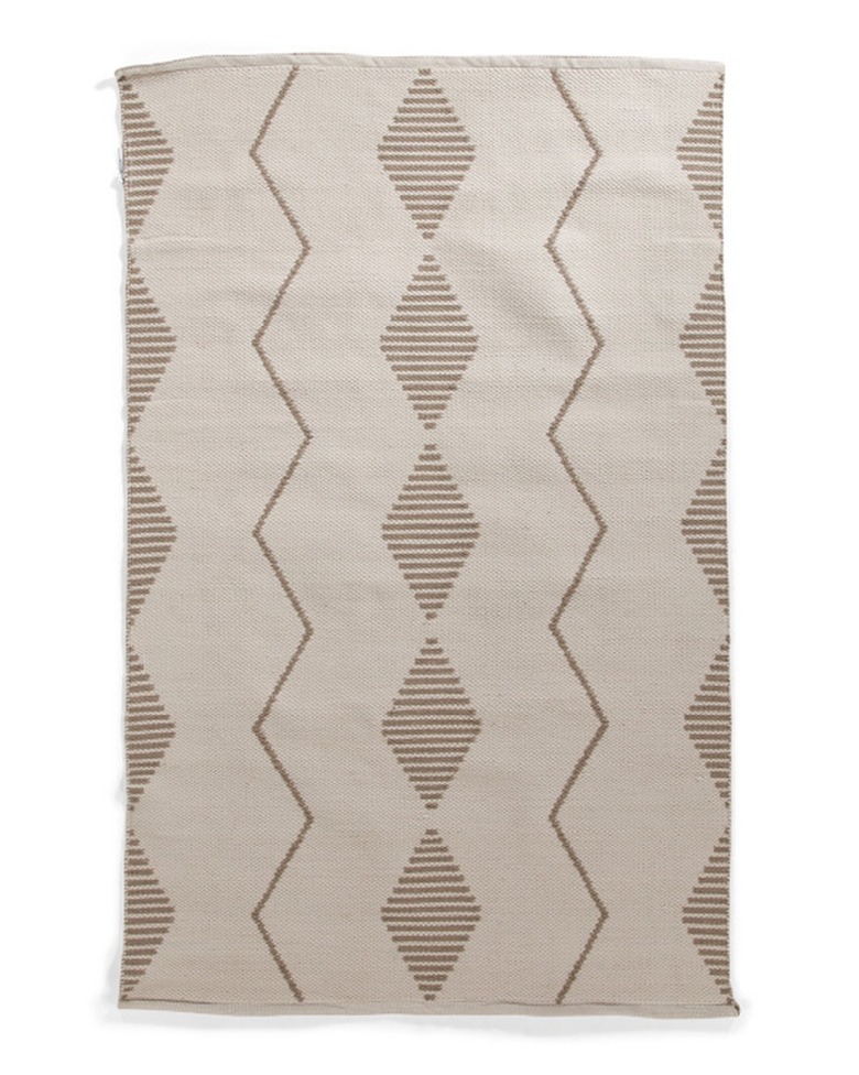 T.J. Maxx Novogratz Indoor/Outdoor Textured Diamond Rug