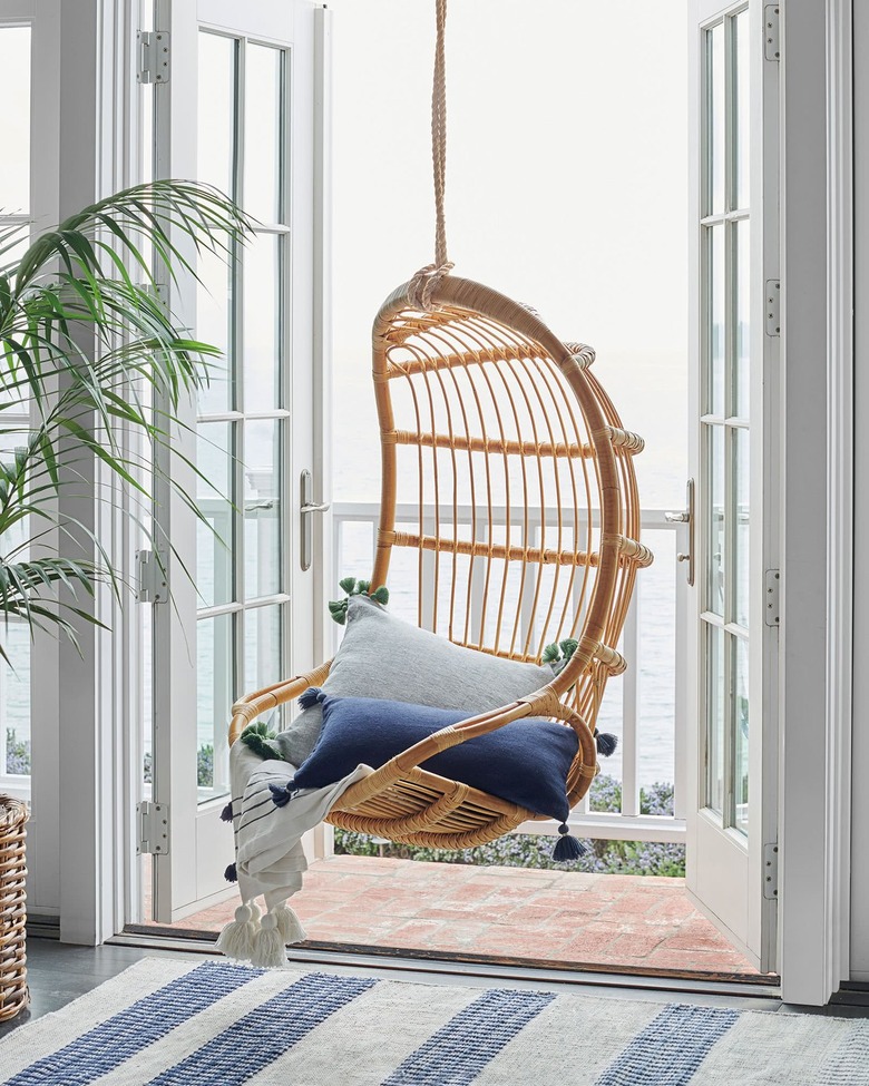hanging rattan chair