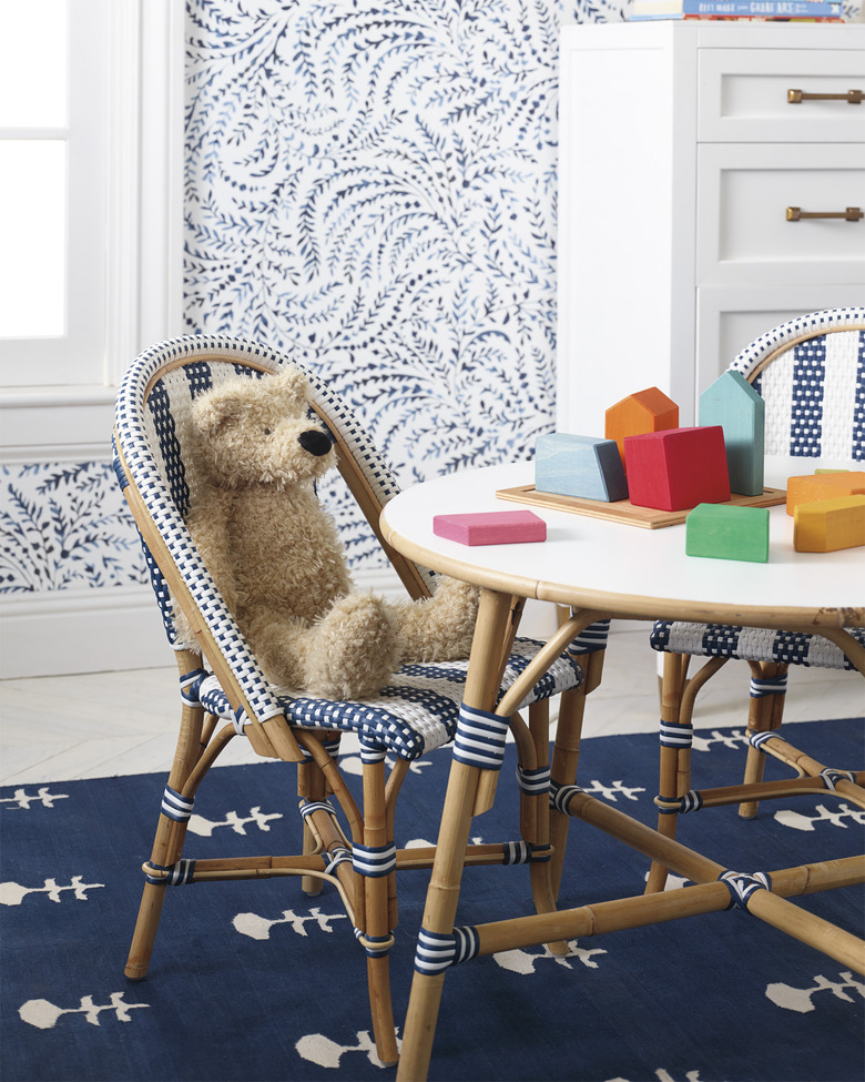 kids play table and chairs in bedroom