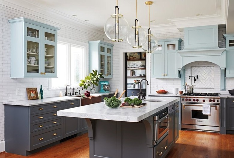 modern farmhouse kitchen/ zoe feldman