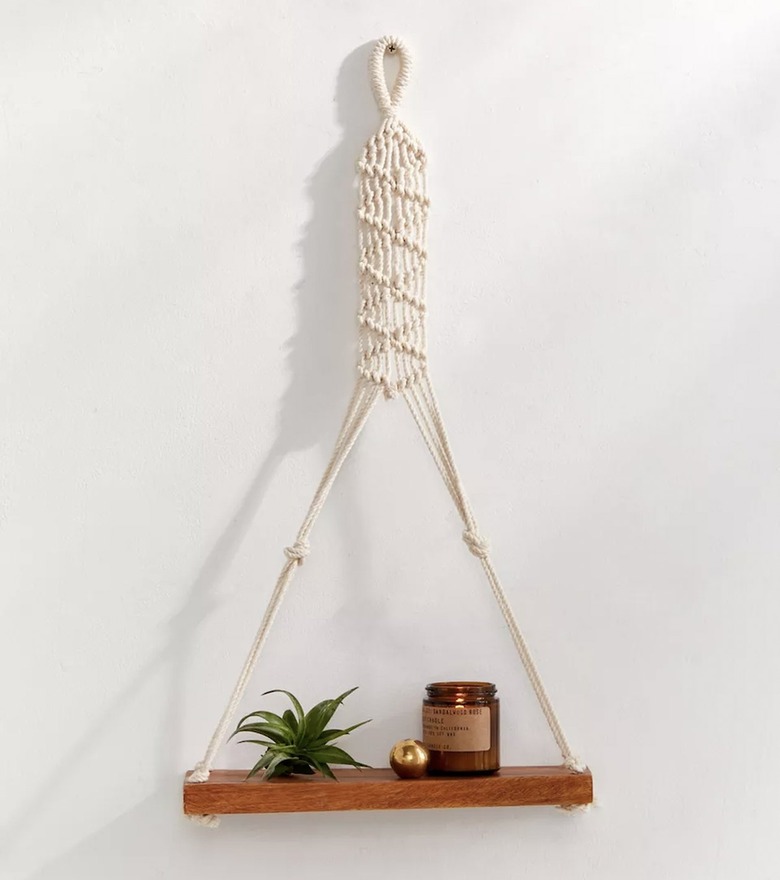 Hanging wall shelf