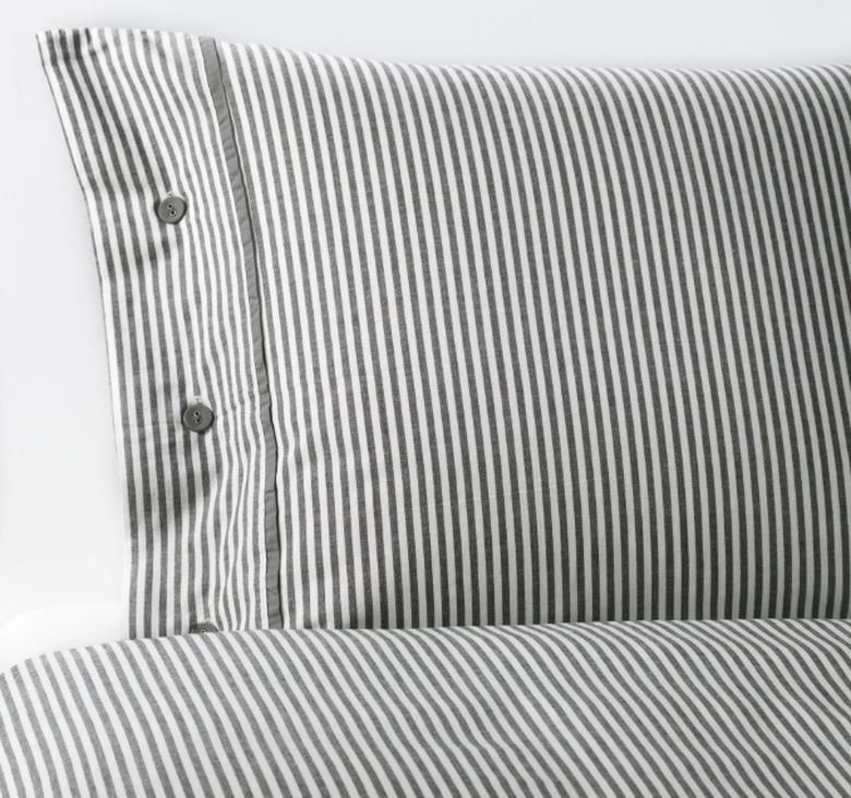 Nyponros Duvet Cover and Pillowcases