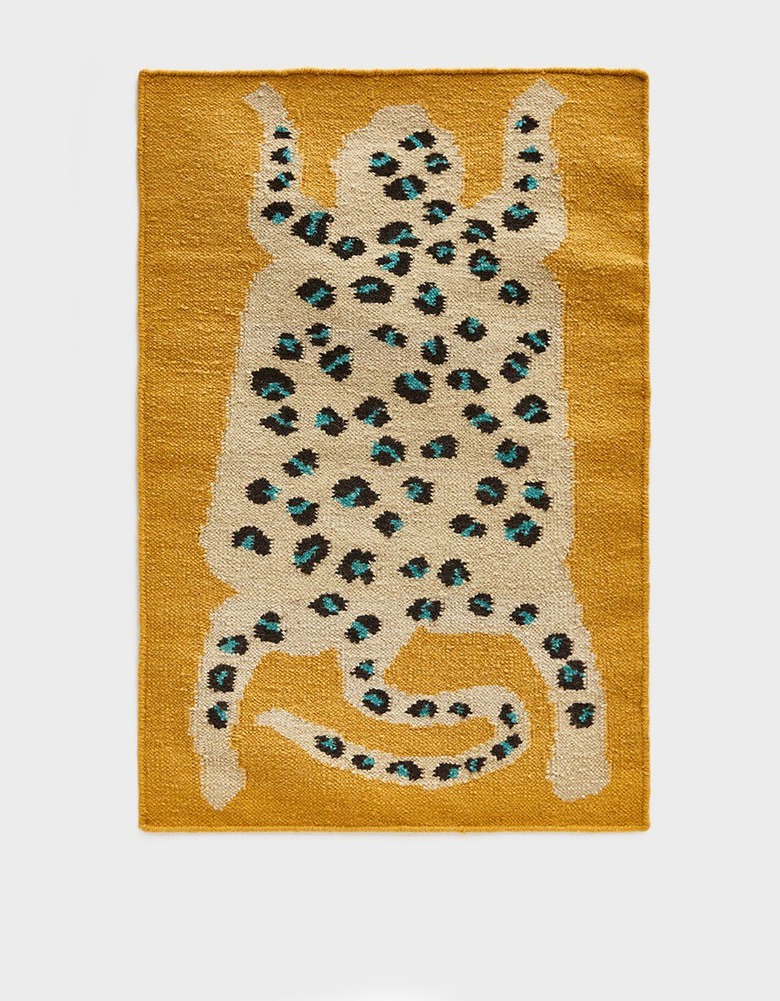 Cold Picnic 2'x3' Flatwoven Rug