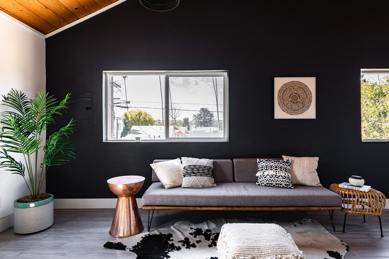 Living room with black-white walls