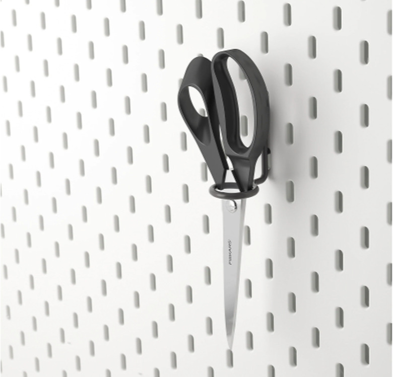 tool holder with scissors