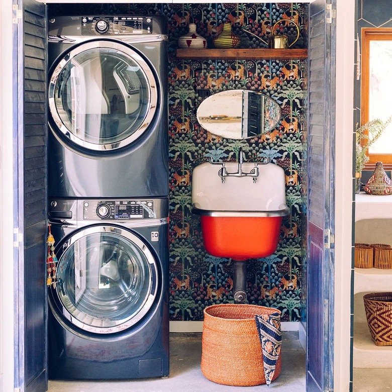 laundry room with removable wallpaper