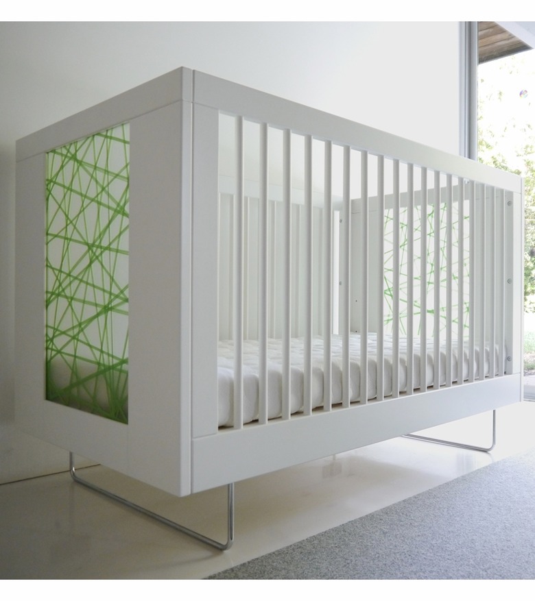 Spot On Square Alto Crib - Green Strands