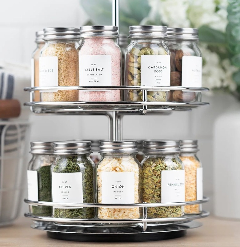 Matching spices on lazy Susan