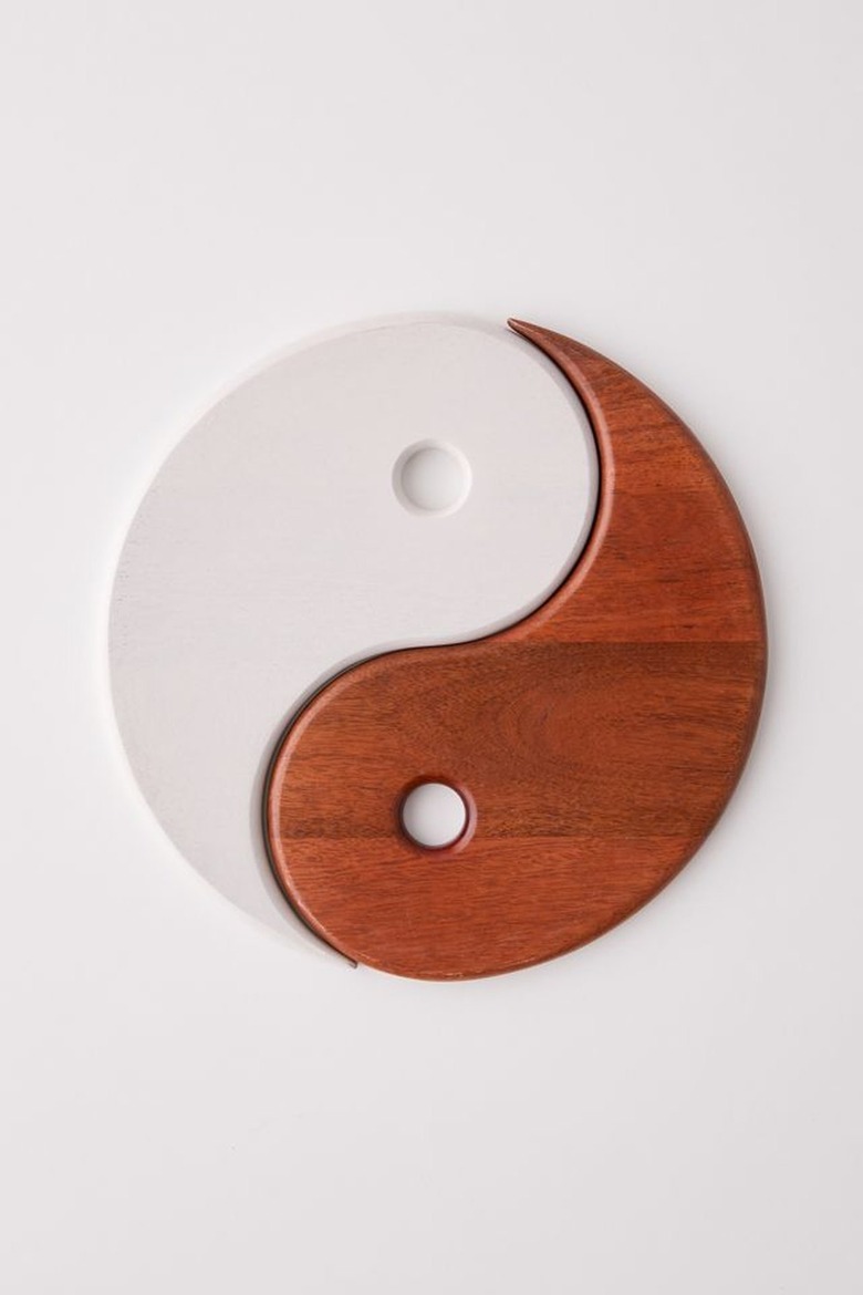 Yin Yang Cheese Board Set