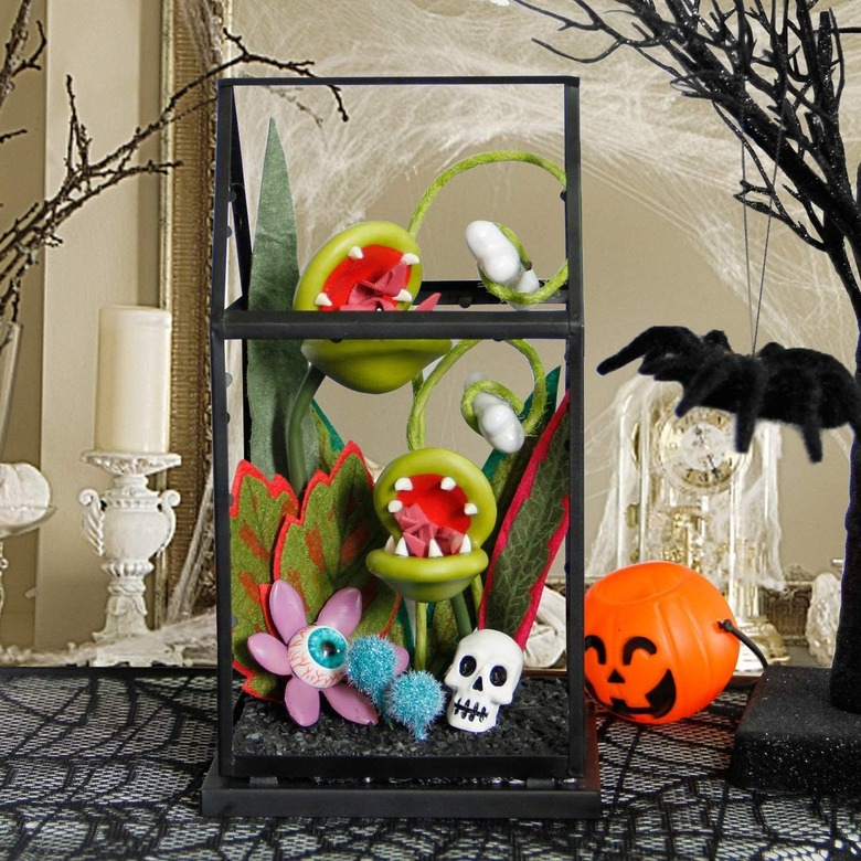 A house-like structure with open walls. Inside