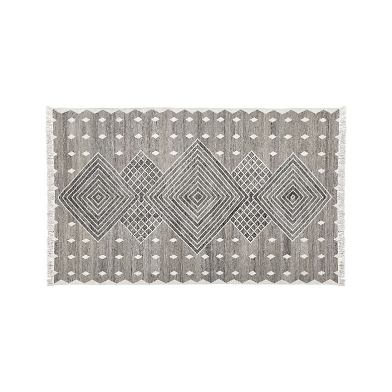 grey and white pattern outdoor rug