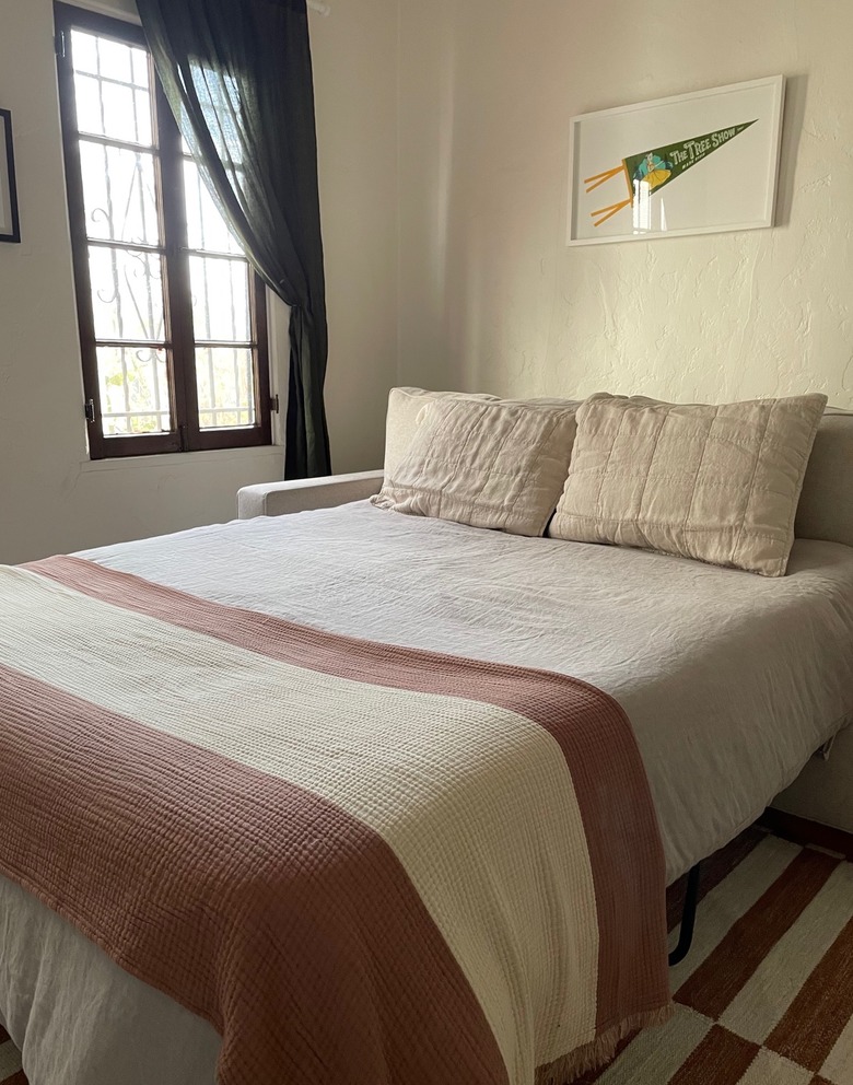 apt2b harper sleeper sofa