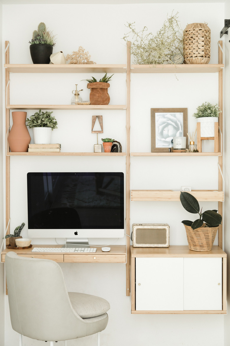 Wall built-in desk space