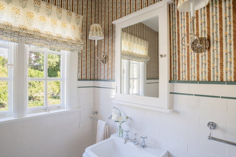 symmetrical arts and crafts