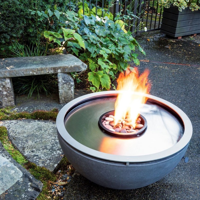 Fire pit fountain combo