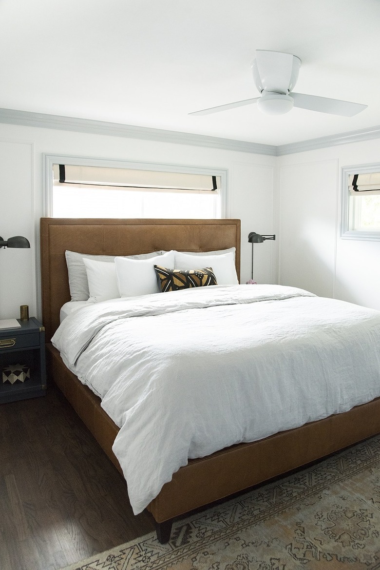 Roman shades bedroom window treatment ideas