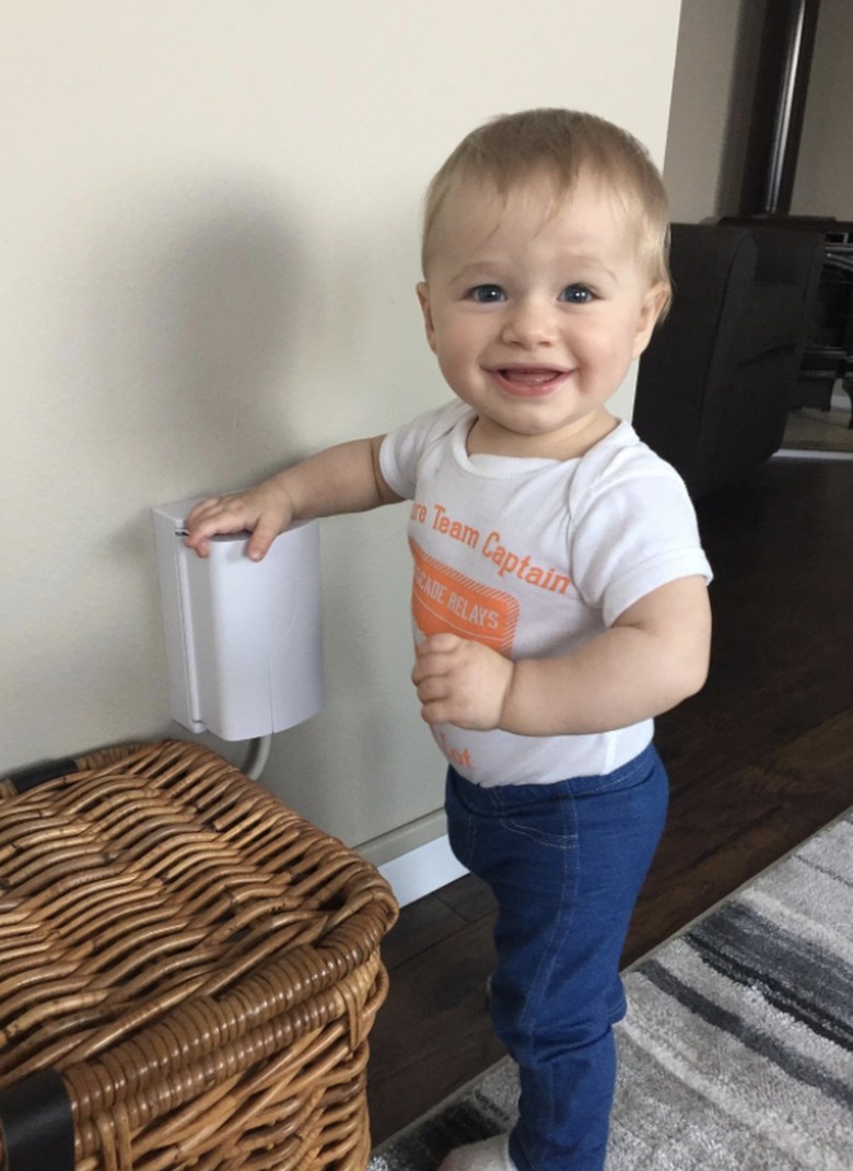 Safety Innovations Twin Door Baby Safety Outlet Cover Box for Babyproofing Outlets