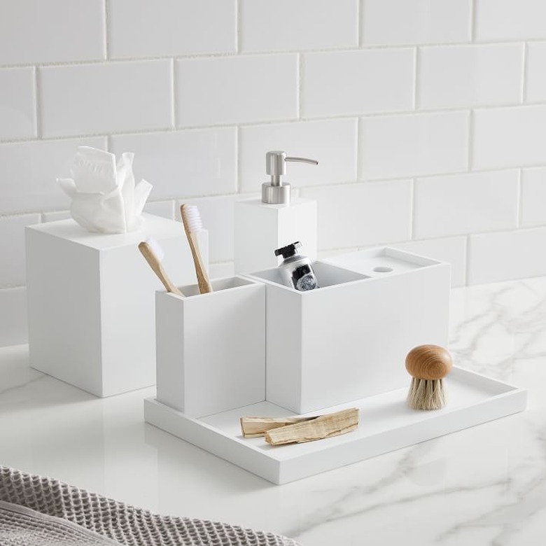 Lacquer Bath Accessories