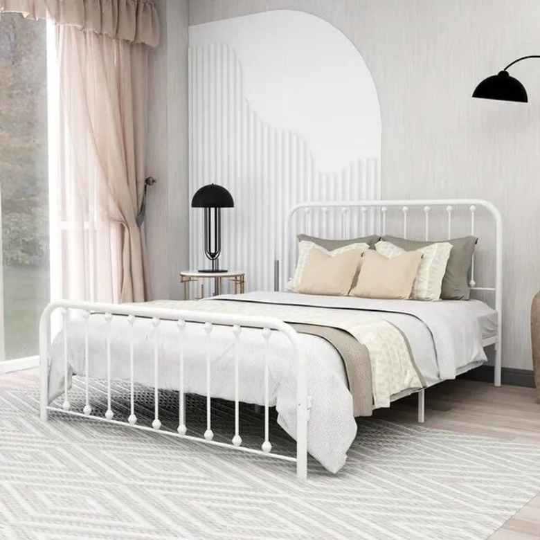 Alazyhome sturdy metal platform bed frame