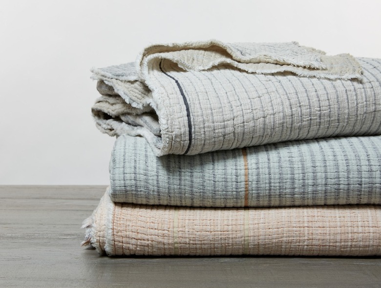 Coyuchi Topanga Organic Matelasse Blanket