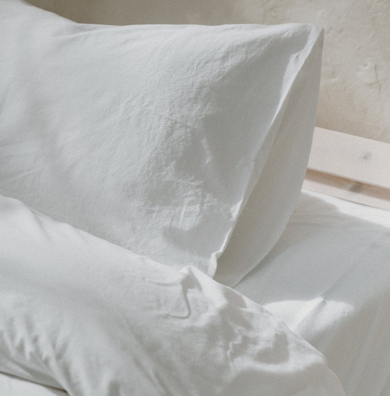 Tuck Crisp Sheet Set