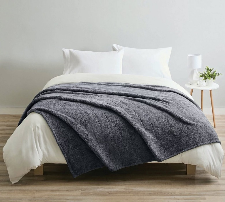 Sunbeam heated blanket with wi-fi connection