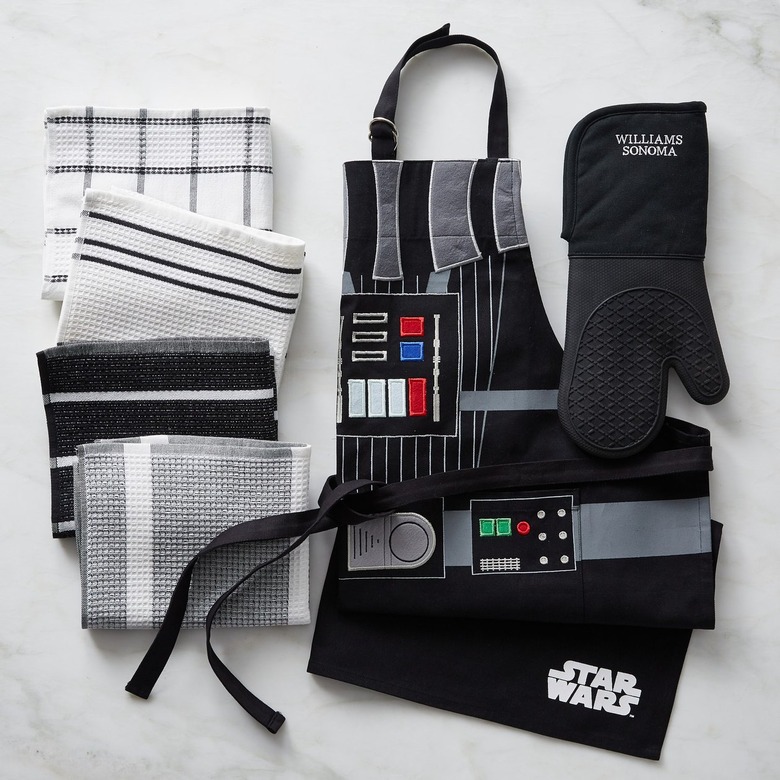 Williams Sonoma Star Wars Dark Side Kitchen Linens Bundle