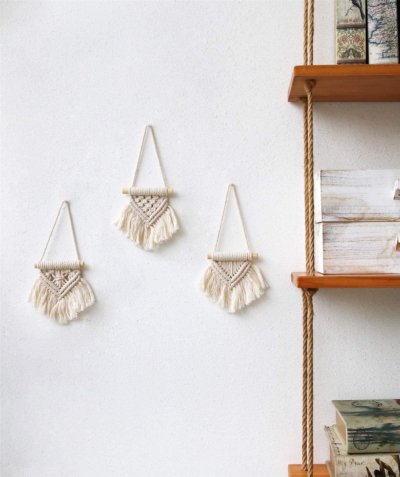 mini macrame wall hangings