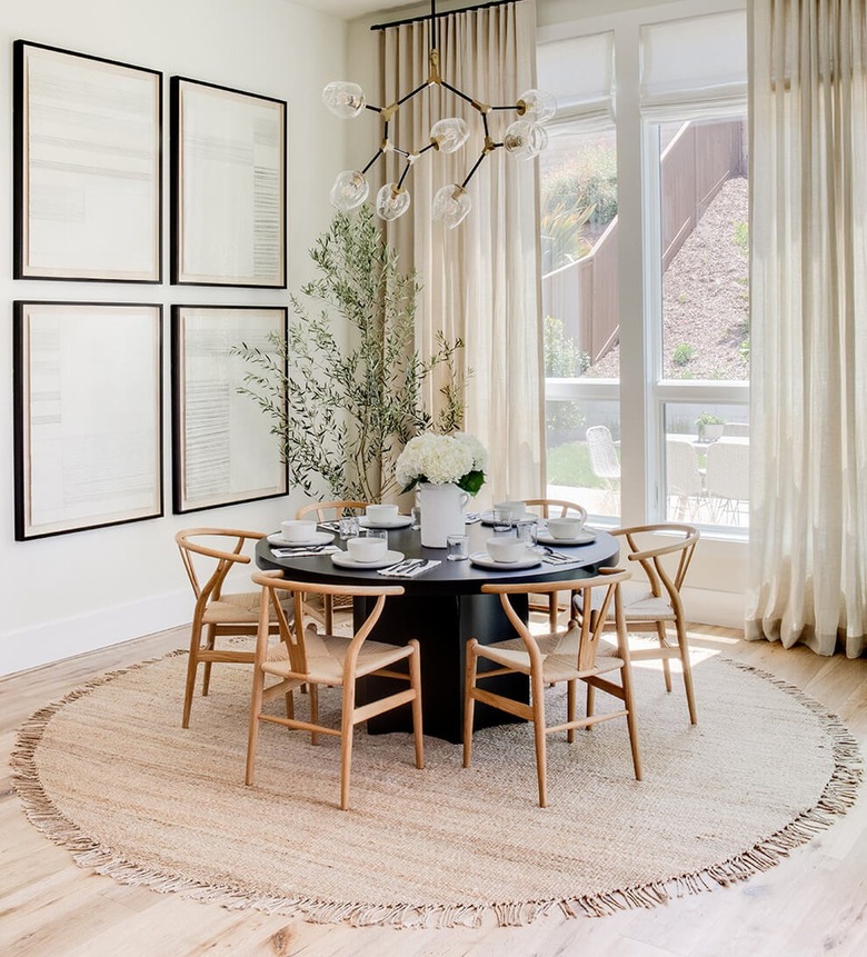 round jute rug in dining room