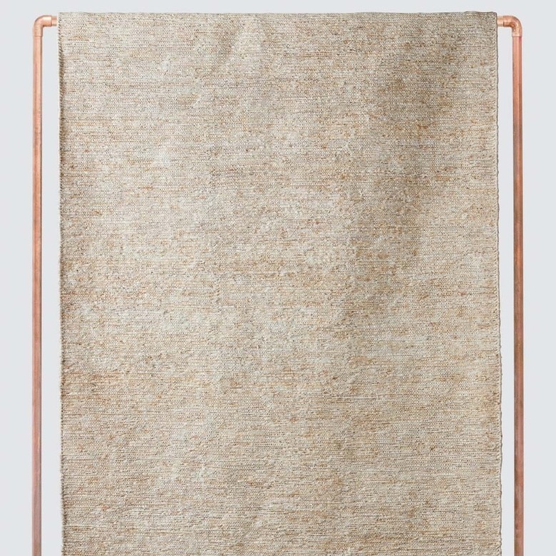 light tan jute rug