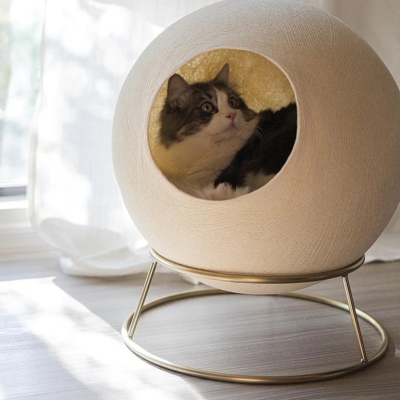 Tuft + Paw Stellar Cat Bed