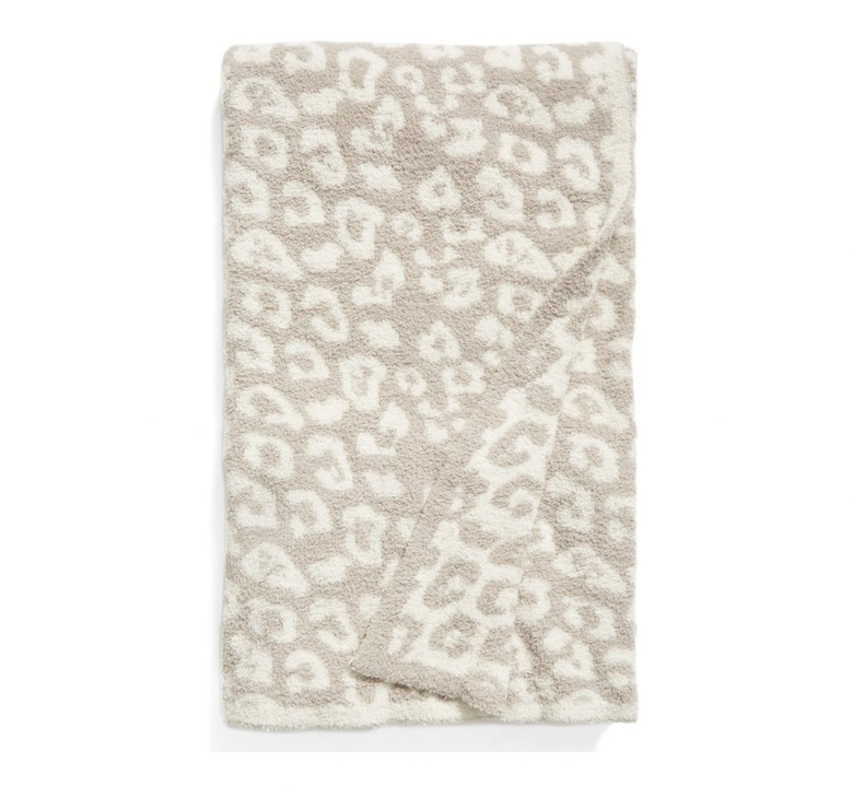 Animal print fluffy blanket