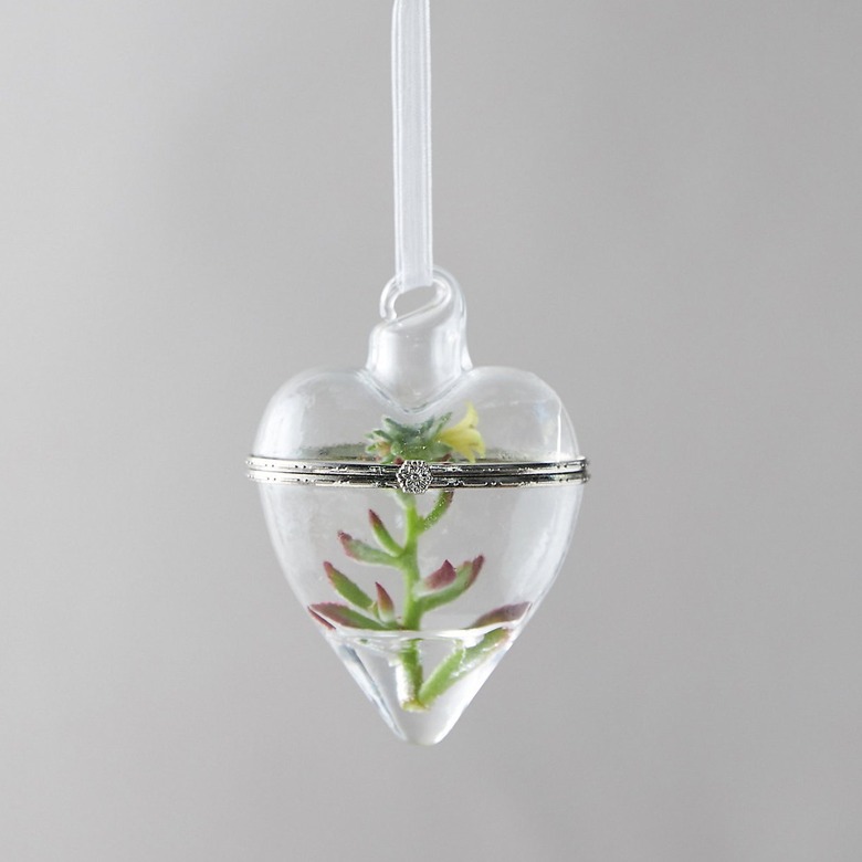 Terrain Fillable Heart Ornament