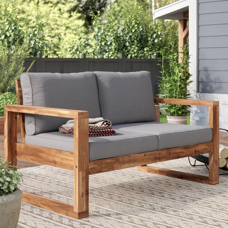 Outdoor loveseat