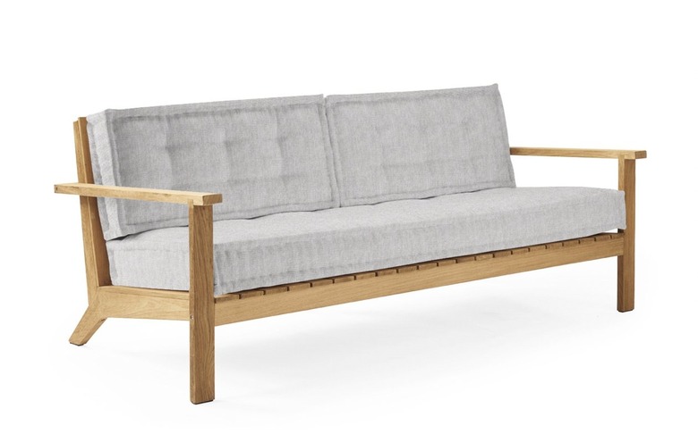 Outdoor sofa with Sunbrella fabric