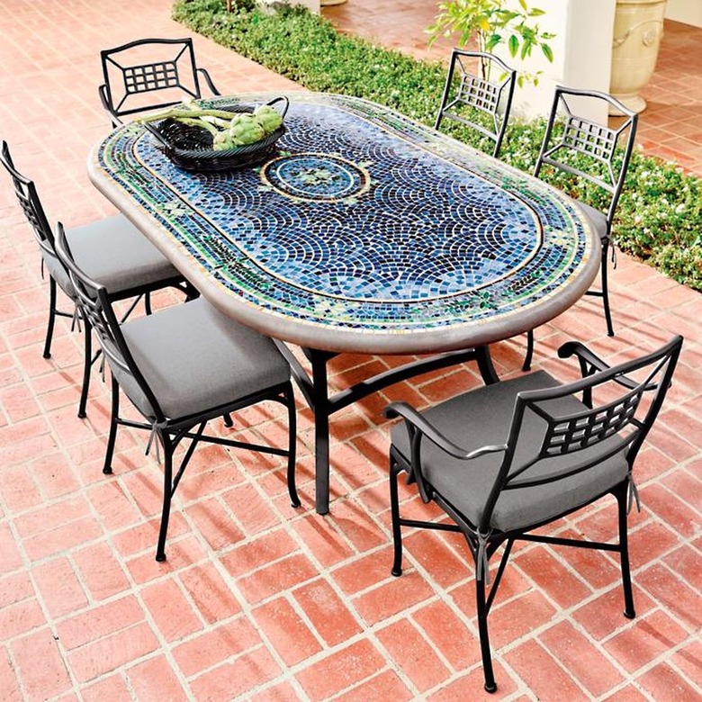 Frontgate KNF Lake Como Oval Bistro Table