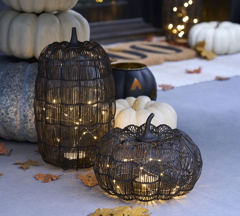 Pottery Barn Lit Black Wire Pumpkins