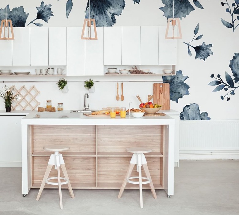 Floral watercolor wallpaper