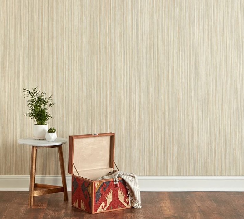 Grasscloth neutral wallpaper