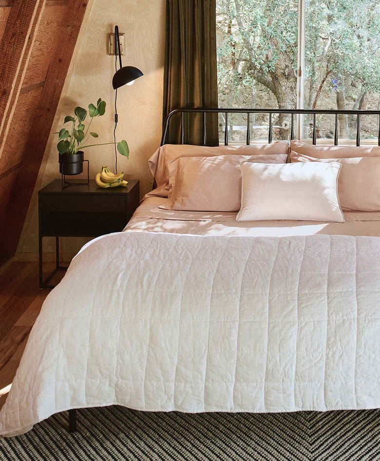 eco-friendly sheets Pact Room Service Sheet Set