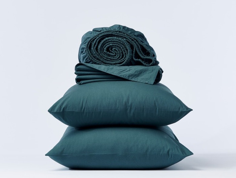 eco-friendly sheets Coyuchi Organic Crinkled Percale Sheets