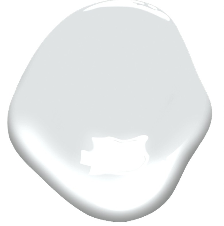 Benjamin Moore Stone White 2120-70