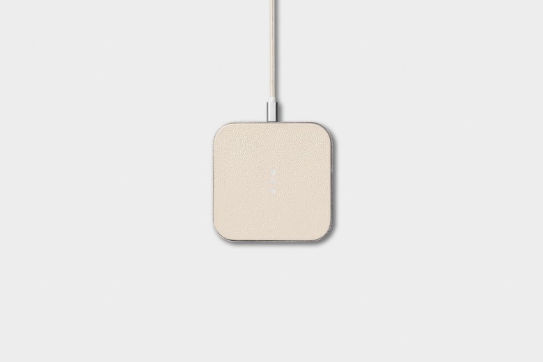 Courant Catch:1 Classics Wireless Charger